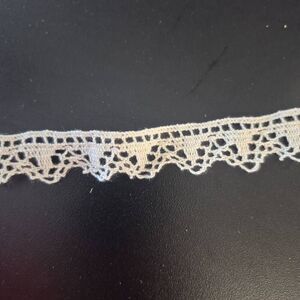 Lace, Vintage Ivory Cotton Crocheted Cluny Edging 3/4" wide x 1.5 yds